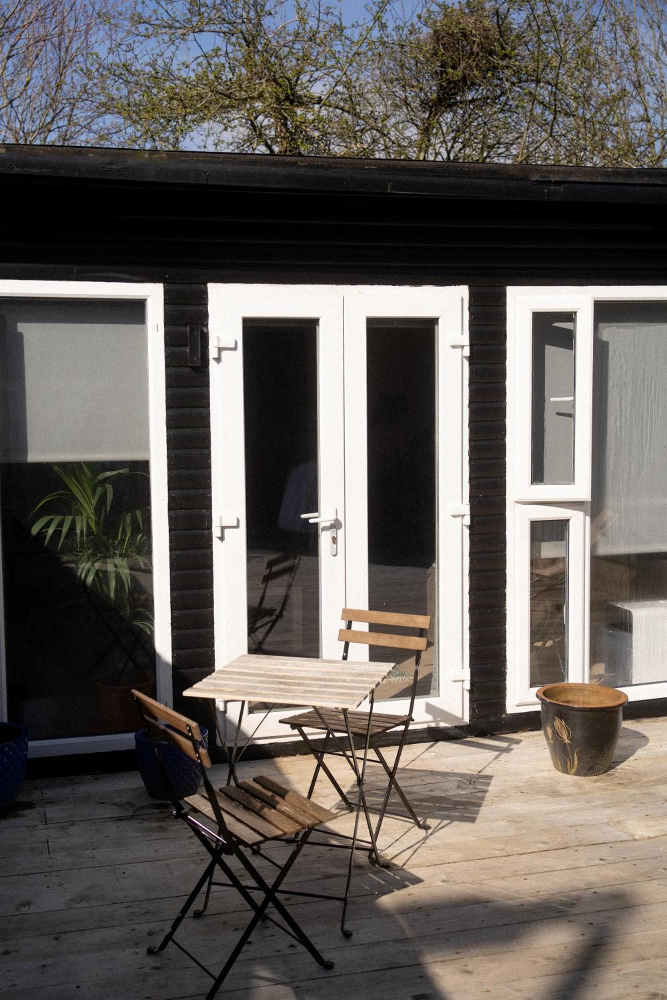 Studio Cabin In Belfast Hotel Bagian luar foto